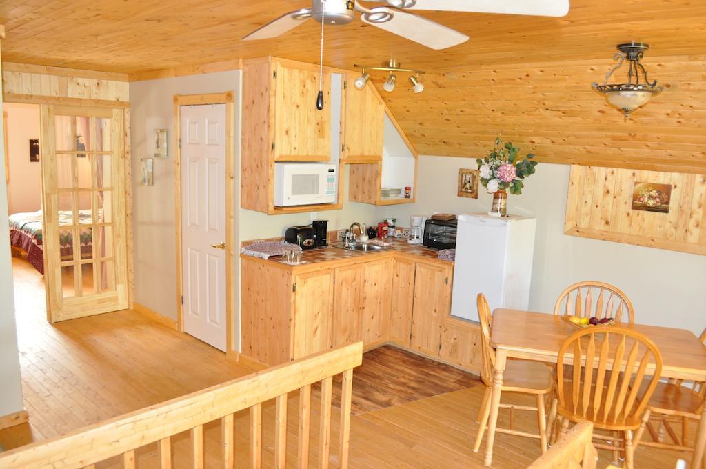 Bed and Breakfast Gite De La Riviere Chibougamau Exterior foto
